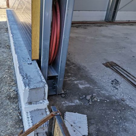 Aljzatbeton, és sávalap erősítése műanyag beton szálakkal